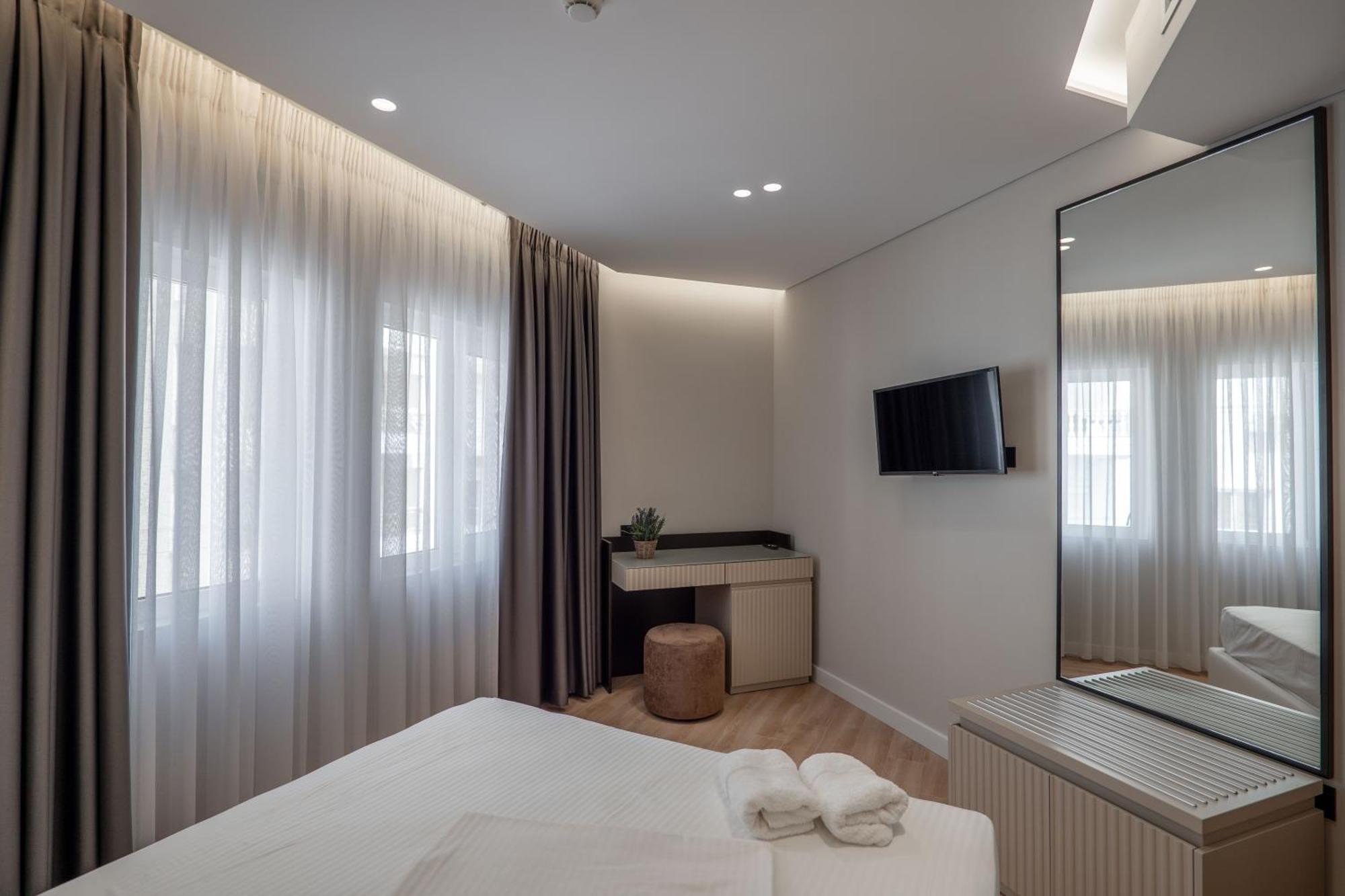 Ami Mar Hotel Sarande Exterior photo