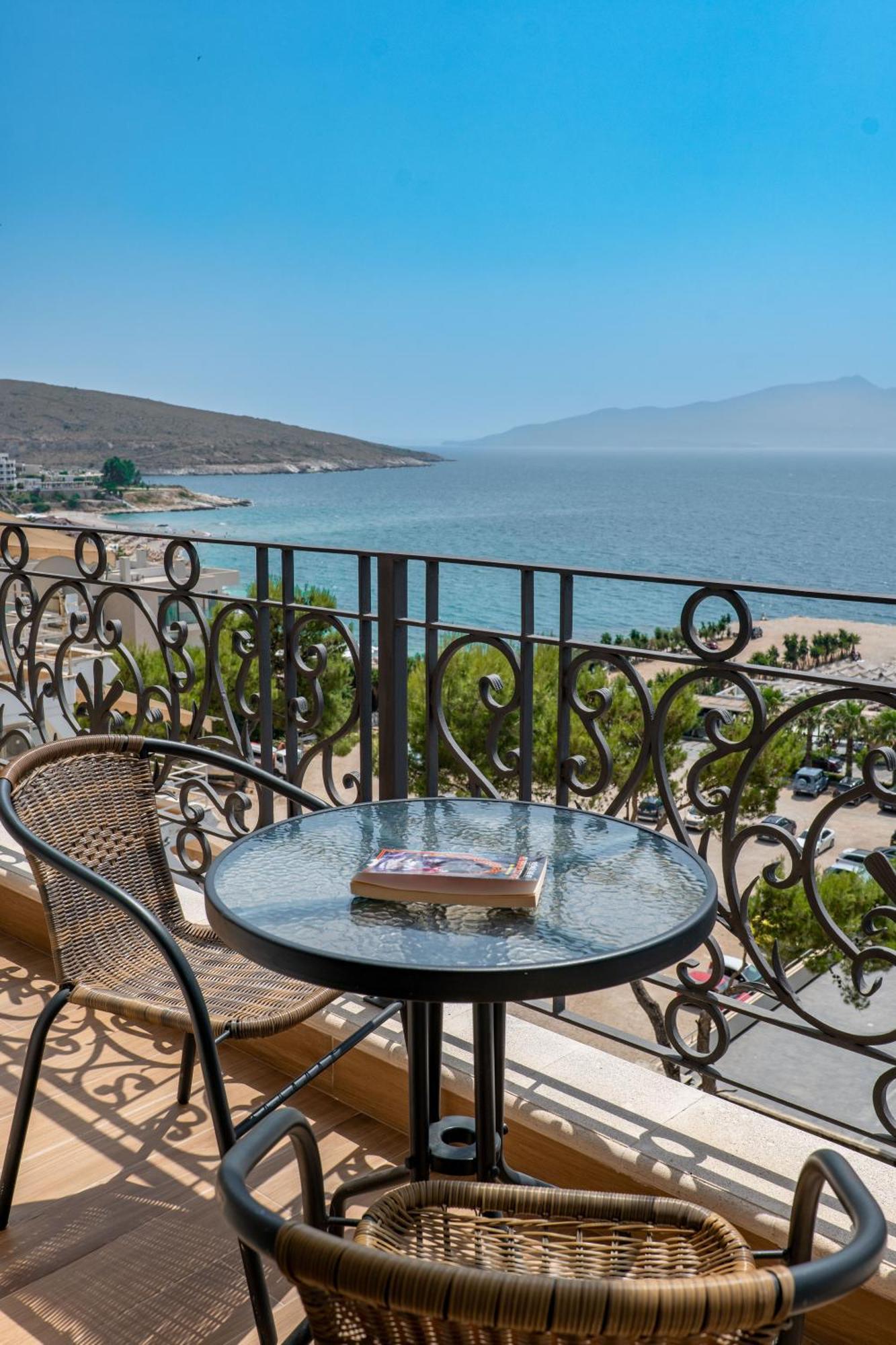 Ami Mar Hotel Sarande Exterior photo