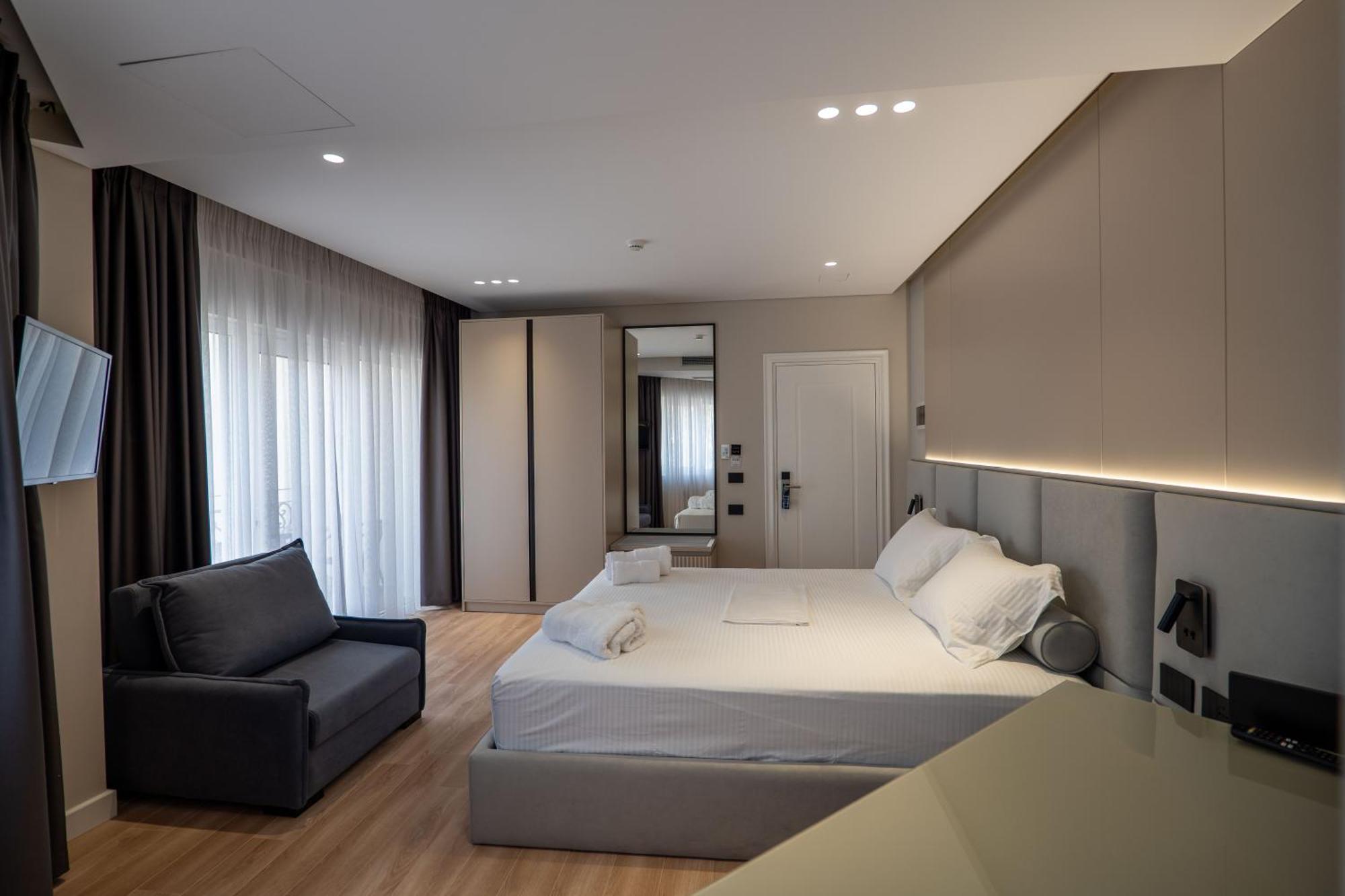 Ami Mar Hotel Sarande Exterior photo