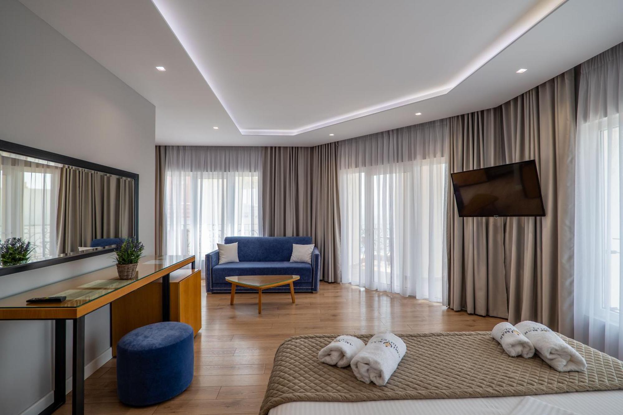Ami Mar Hotel Sarande Exterior photo