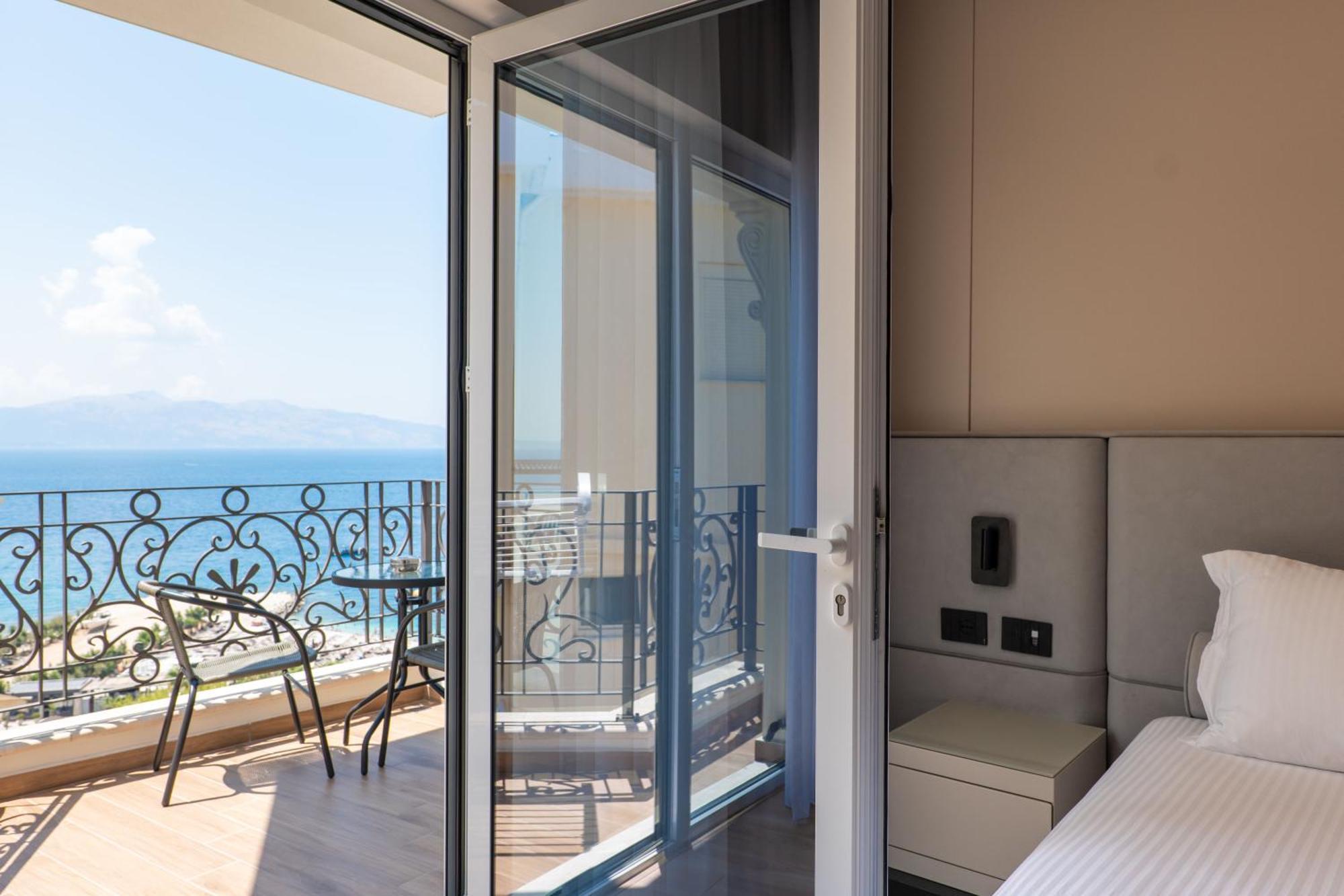 Ami Mar Hotel Sarande Exterior photo