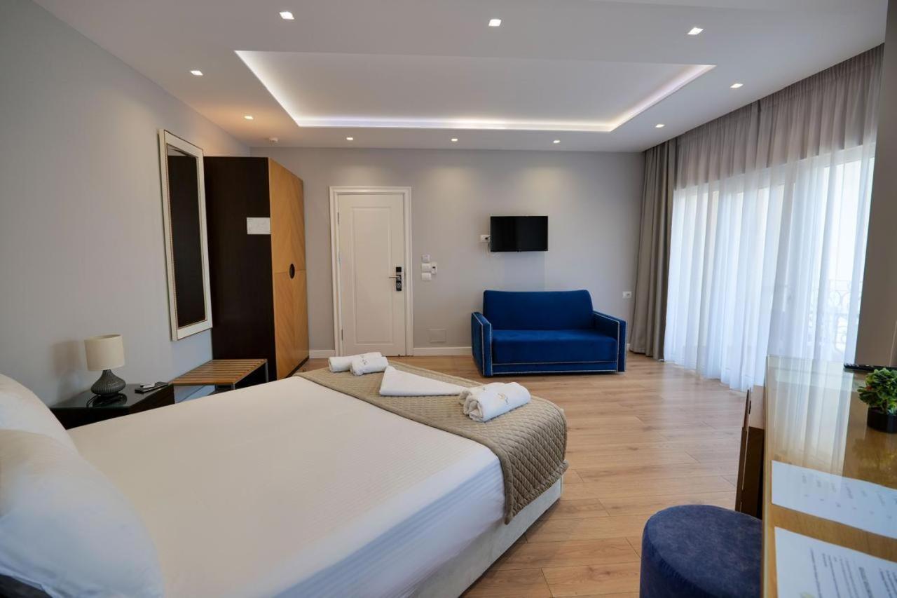 Ami Mar Hotel Sarande Exterior photo