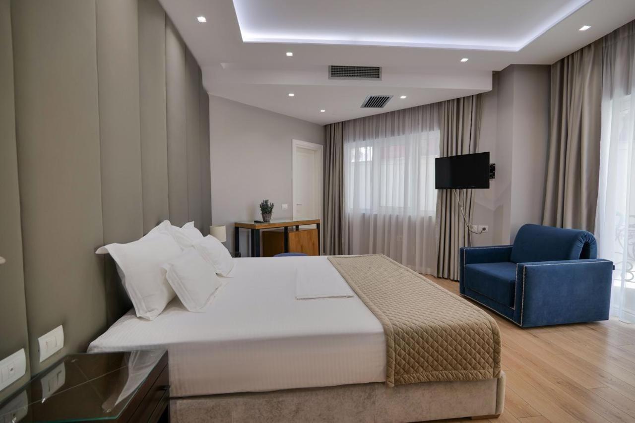 Ami Mar Hotel Sarande Exterior photo