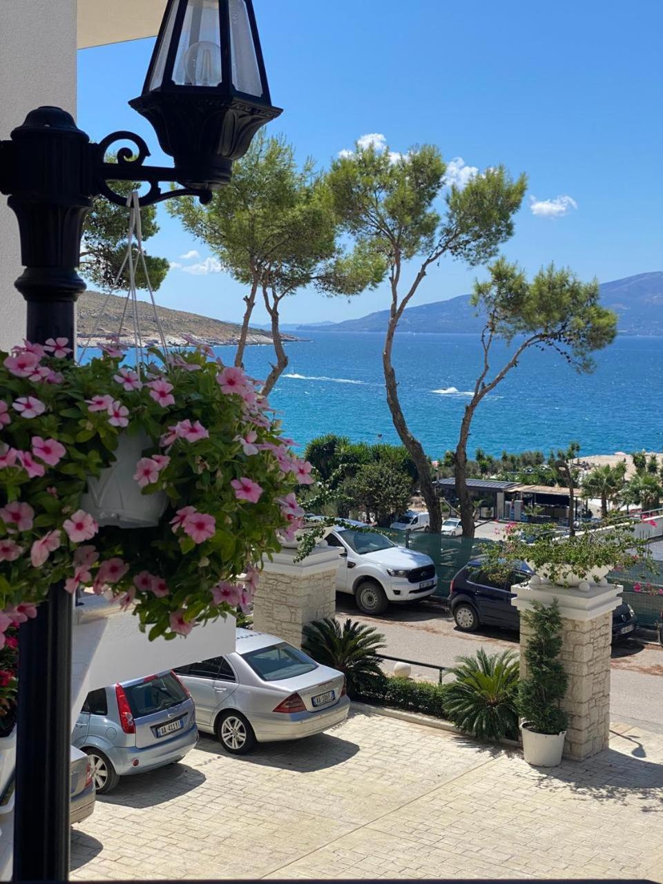 Ami Mar Hotel Sarande Exterior photo