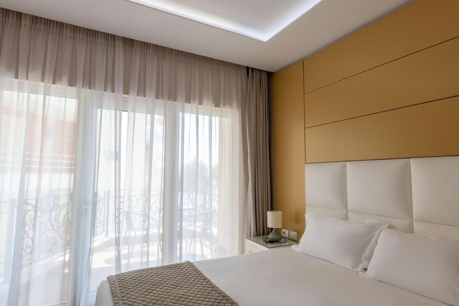 Ami Mar Hotel Sarande Exterior photo