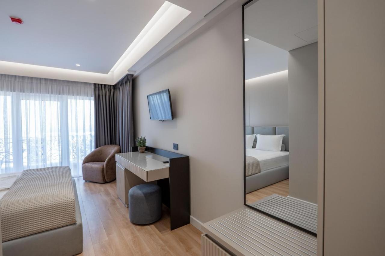 Ami Mar Hotel Sarande Exterior photo